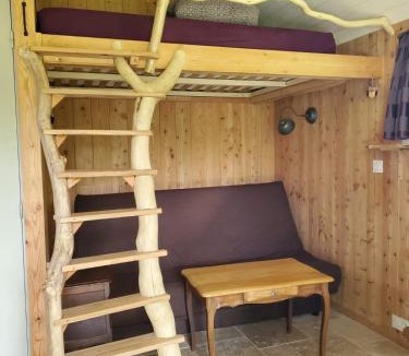Rostrenen House | Le Merle Moqueur, maisonnette en bois, Les kabanes en Kreiz Breizh