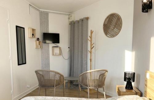 Montbrison Apartment | Le Minimaliste Chic