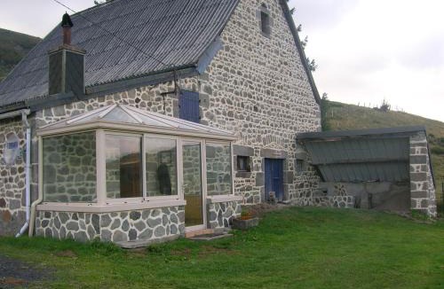 Chambon-sur-Lac House | le monne (dit la fermette)