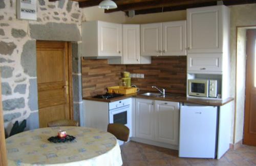 Chambon-sur-Lac House | le monne (dit la fermette)