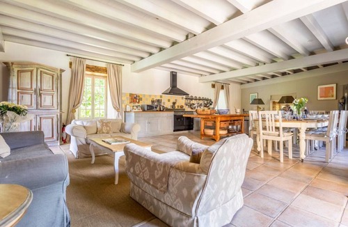 Tourtoirac Villa | Le Moulin Charmant - Six Bedroom Villa, Sleeps 14