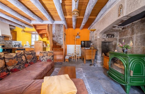 Peyre-en-Aubrac House | Le Moulin du Chambon 4 pers
