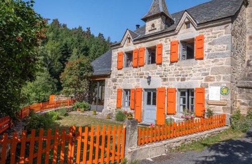 Peyre-en-Aubrac House | Le moulin du chambon 6/8 pers