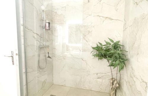 Chartres Apartment | Le Naturel