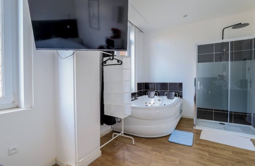 Tourcoing Apartment | Le Nid Cosy 3 Baln o et Wifi