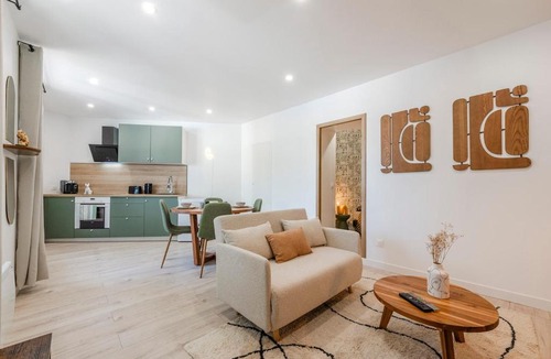 Meaux Apartment | Le Nid Urbain - Center - Ground floor