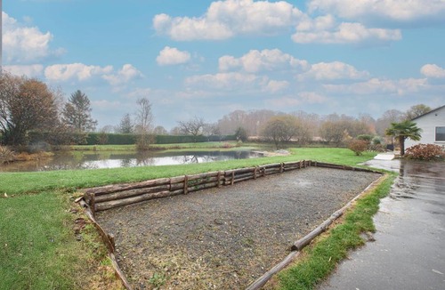 Saint-Pierre-la-Cour House | Le Noé - Campagne - Etang