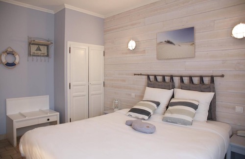 La Bussiere Hotel | Le Nuage