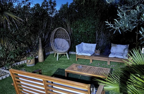 Aubignosc Apartment | Le palmier 4 * Studio Cocooning with exterior and swimming pool. Pets allowed
