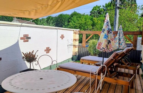 Verderonne Apartment | le patio de la Cavée " havre de paix"