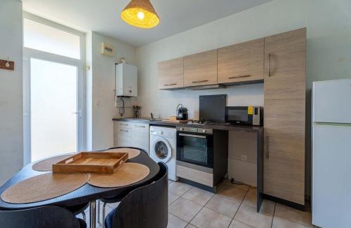 Le Creusot Apartment | Le Petit Clos