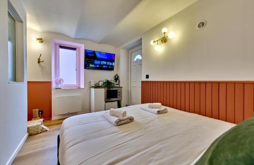 Nevers Apartment | Le Petit Cocon, Hotel Style Ideal for Professionals or Couples