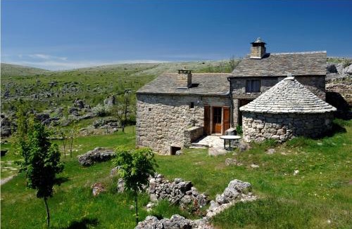 Fraissinet-de-Fourques House | Le petit gîte du veygalier