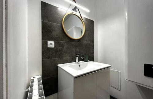 Chateauroux Apartment | Le Petit Marin Cosy Netflix & Wifi Proche Centre-Ville