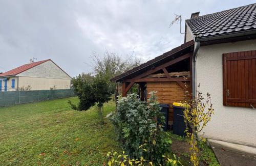 Bonny-sur-Loire House | Le Petit Puits de l Ange