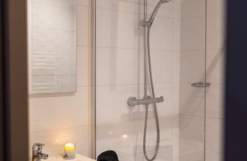 Republique Apartment | Le Petit Thermal