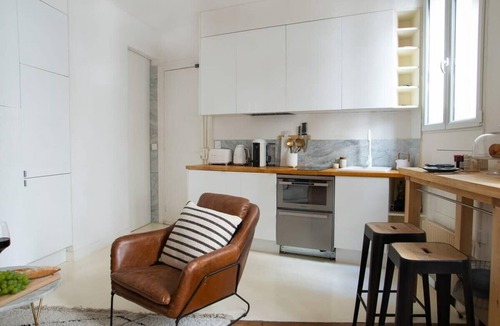 Latin Apartment | Le Plaisir du Pantheon + Seine Cruise (Aug only!)