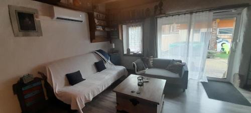 Saint-Julien-de-Coppel House | Le Pressoir