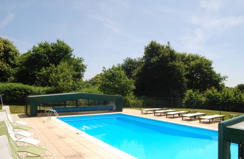 Languidic House | Le Pressoir - Gite with covered pool - St Leon, Languidic, South Brittany