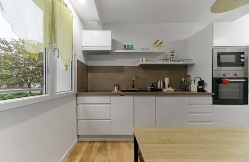 Vichy Apartment | Le Réservoir - Quiet, residential apartment