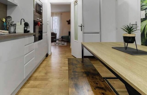 Vichy Apartment | Le Réservoir - Quiet, residential apartment