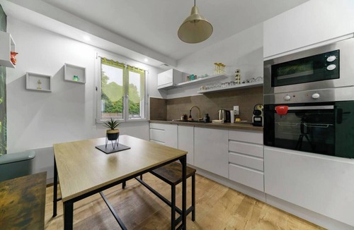 Vichy Apartment | Le Réservoir - Quiet, residential apartment