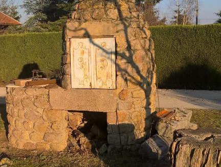 Saint-Maurice-en-Gourgois Apartment | Le REFUGE