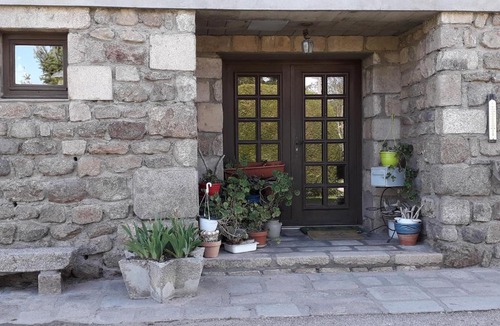 Saint-Maurice-en-Gourgois Apartment | Le REFUGE