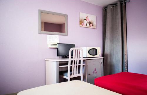 Vibraye Hotel | Le relais du chapeau rouge