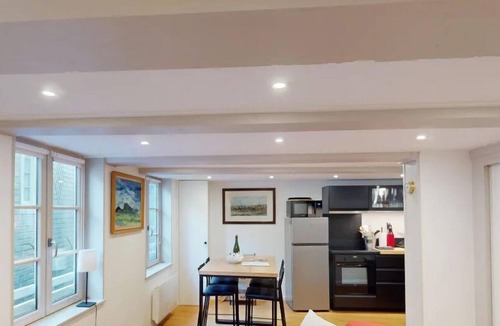 Honfleur Apartment | Le Repère de Popeye | Beautiful Apartment | Honfleur | 4 Guests