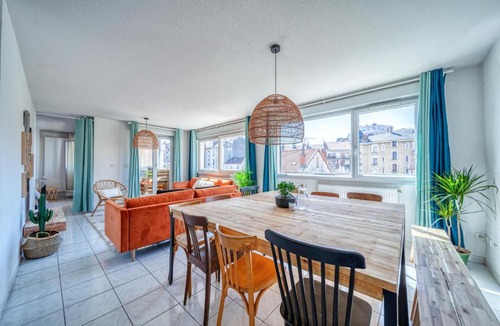Quartier Hyper-Centre Apartment | Le Reverso, T6 en duplex & vue incroyable