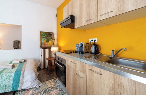 Laval Apartment | Le Rousseau - Petfriendly - Wifi - TV