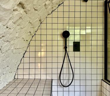 Riviere-sur-Tarn Hotel | Le Sahuc