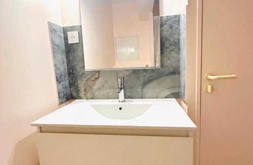 Republique Apartment | Le Saint Charle - 2pers - Wifi - Home&Service