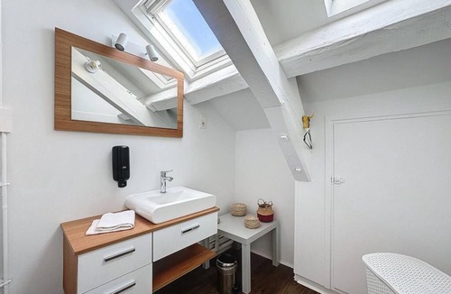Creuzier-le-Vieux Apartment | "Le Salignat" Air-conditioned, Center, Near thermal baths
