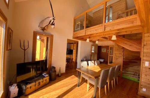Le Serre Barbin Ski Chalet | Le Serre Barbin - Chalet ensoleillé, tout confort