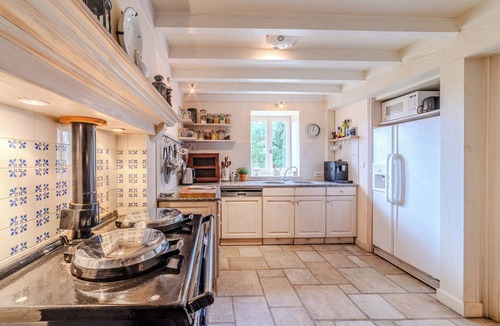 Arronnes House | Le Sichon - Piscine - Petfriendly - Wifi