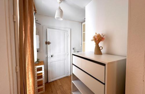 Fontainebleau Apartment | Le Studio des Sablons-2 pers-150m place du marche