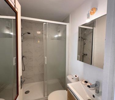 Fontainebleau Apartment | Le Studio des Sablons-2 pers-150m place du marche