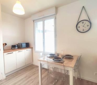 Madeleine - Saint-Leonard Apartment | Le Studio Edison - Calme et parking sécurisé