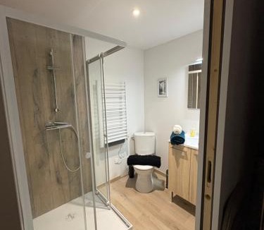 Aubusson Apartment | Le studio louana Appartement neuf et discret tout confort
