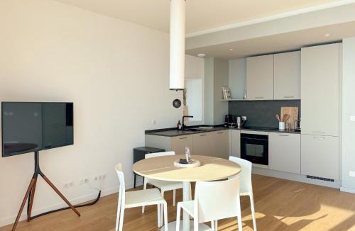 Trebeurden Apartment | LE TAUREAU T3 Trebeurden acces plage piscine et vue mer
