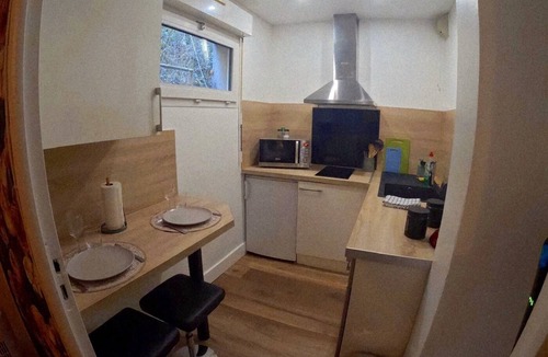 Saint-Martin-d'Uriage Apartment | Le thermal 108 cosy studio in the heart of the park