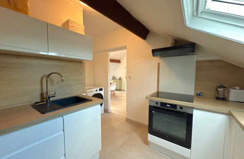 Drancy Apartment | Le toit de Paris - Three Bedroom Apartment, Sleeps 6