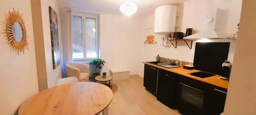 Vierzon Apartment | le Tropical - T2 Vierzon quartier hopital