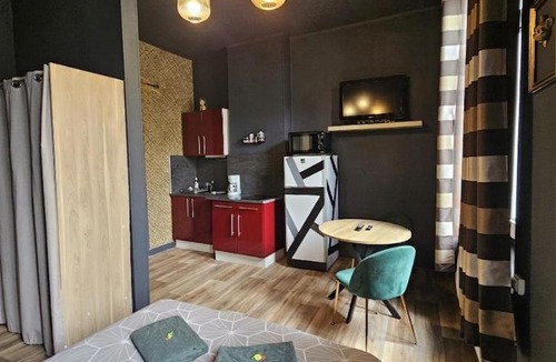 Henin-Beaumont Apartment | Le Velvet