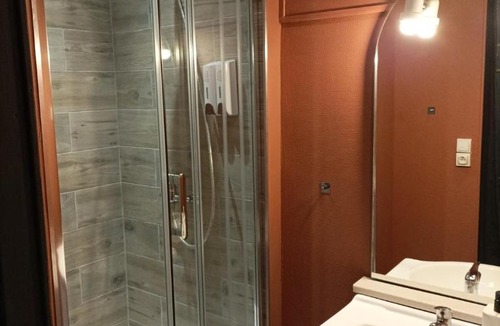 Henin-Beaumont Apartment | Le Velvet