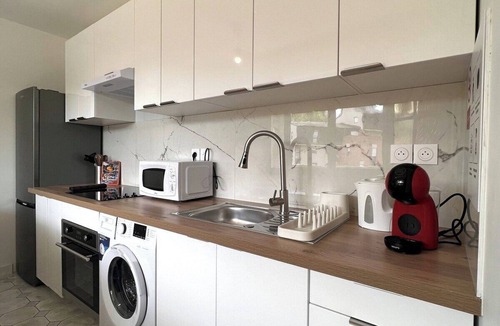 Les Epinettes Apartment | Le Voyageur Evry - Four Bedroom Apartment, Sleeps 8
