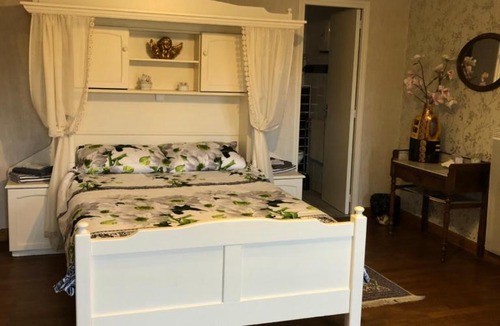 Saint-Bonnet-Troncais Bed & Breakfast | Le Voyageur