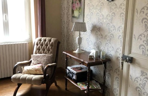 Saint-Bonnet-Troncais Bed & Breakfast | Le Voyageur